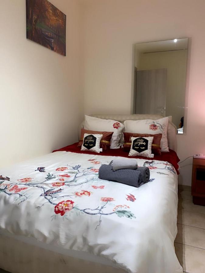 Larnaca Beach Apartment Kültér fotó