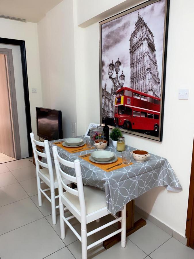 Larnaca Beach Apartment Kültér fotó